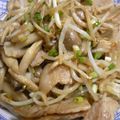 どらへもん's cooksnap of when they made きのこと豚肉のバタポン炒め.