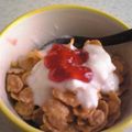 ちゃんなお（・－・）'s cooksnap of when they made 発芽米フレークとヨーグルトのパフェ♪.