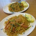 マッハママ's cooksnap of when they made ズッキーニとソーセージの焼そば風パスタ.