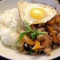 トクライ's cooksnap of when they made ランチに簡単♪ガパオライス.