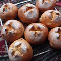 spitze's cooksnap of when they made ホシノ天然酵母で♫いちじく&くるみのパン.