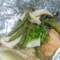 cwtsr340's cooksnap of when they made 簡単10分！白ワインで鮭のホイル焼き.