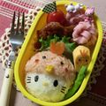 こうたろちゃん's cooksnap of when they made キャラ弁に*ニワトリさんなキティちゃん.