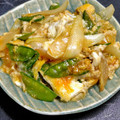 ⭐とっくん⭐'s cooksnap of when they made 新玉ねぎの季節♪新玉ときぬさやの卵とじ.