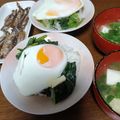 よちりん's cooksnap of when they made 簡単に♬目玉焼き丼.