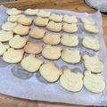 ポリシーチョコ's cooksnap of when they made 子供と一緒に♡型抜きクッキー.