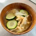 azbjbn's cooksnap of when they made ズッキーニのお味噌汁.
