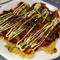 えりこ82☆'s cooksnap of when they made お好み焼き♡市販の千切りキャベツを.