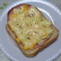 kimiko2564's cooksnap of when they made 朝食にぴったりのたまごトースト.