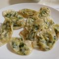 くーまんず's cooksnap of when they made チーズ入り☆にら海老餃子.