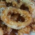 サザンLOVE's cooksnap of when they made イカリング　別名「命揚げ」.