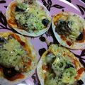 pulp1211's cooksnap of when they made 餃子の皮ピザ.