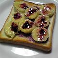 亜久里's cooksnap of when they made ブルーベリーバナナトースト♪.