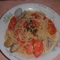 Jock's cooksnap of when they made アサリのダシでトマトの冷製パスタ.