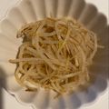 ももゆみ1230's cooksnap of when they made レンジで簡単♪もやしのナムル.