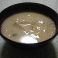 amoeri's cooksnap of when they made 春のやさしい味♪新玉ねぎの豆乳味噌汁.
