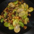 yuccaMO's cooksnap of when they made 簡単・そら豆とマッシュルームのバター醤油.