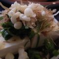 tomokoshiawase's cooksnap of when they made 揚げだし豆腐風?!あったかたぬき豆腐.