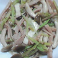 にゃん子っち's cooksnap of when they made 大根の葉とハムとしめじのバター醤油炒め.