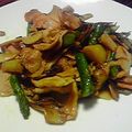 ＊＊なっちゃん＊＊'s cooksnap of when they made 豚肉とアスパラのオイスター炒め.