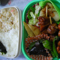 ＭＯＭＯパンダ's cooksnap of when they made 簡単三つ葉と桜エビと揚げ玉の混ぜご飯.