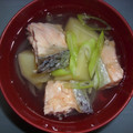 白いぐれーぷ's cooksnap of when they made 和風なスープ♡鮭＆きのこ.