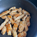chomemama's cooksnap of when they made 簡単　鶏むね肉のてりマヨ.