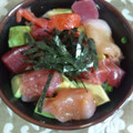 ＊Luke＊'s cooksnap of when they made まぐろとアボガドの丼♪.