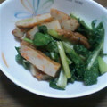 ☆ばた〜すこっち☆'s cooksnap of when they made 簡単節約♪カブの葉とさつま揚げのピリ辛.