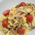ＨＡＬ．Ｍ's cooksnap of when they made トマトとキノコの卵炒め☆.