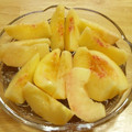りこぴんmama's cooksnap of when they made 桃をクルリとキレイにむく方法.