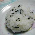 かごちゃー's cooksnap of when they made 超簡単☆胡麻とゴマ油のおにぎり.