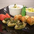 れな犬's cooksnap of when they made 自家製ソースで☆牡蠣のバジル焼き.