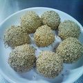 くろいちょこ's cooksnap of when they made 揚げない！？ごま団子♪.