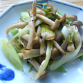 SETSUーRENT's cooksnap of when they made 酒のつまみにも♪しめじとネギの炒め物.