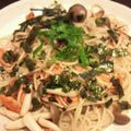 yumyum☆ts's cooksnap of when they made 3ステップ♪サーモンと大葉の和風パスタ.