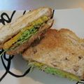 ゆりYO船長's cooksnap of when they made 我が家の卵焼きサンドイッチ.