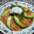 うまうま・らぶ's cooksnap of when they made アボカドとサーモンの温玉のっけ丼.