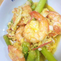 カモテン♪'s cooksnap of when they made えびとアスパラのトマト卵炒め.