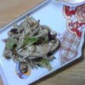 まるかば's cooksnap of when they made しいたけとしめじのソテー.