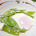 namitora's cooksnap of when they made ほんのり甘い母の味　絹さやの落とし卵煮.
