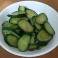 えりこ82☆'s cooksnap of when they made 幼稚園で大人気♪きゅうりのカリカリ漬け.