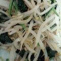 ぱんこめし's cooksnap of when they made ☆韓国風☆もやしとほうれん草のナムル.
