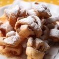 Risoa 51's cooksnap of when they made ☃雪玉☃な揚げ菓子　シュネバーレン.