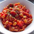 ぶぶじじころ's cooksnap of when they made 豚と大豆のピリ辛トマト煮込み.
