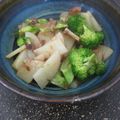 brinquedo's cooksnap of when they made ブロッコリーとじゃがのおかかの和え物♪.
