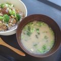 京ん家's cooksnap of when they made ☆お味噌汁に大葉.