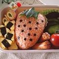1630412's cooksnap of when they made キャラ弁に！❤いちごのおにぎり❤.