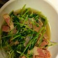 江戸っ子メルヘン's cooksnap of when they made 豆苗とベーコンのペペロン炒め.