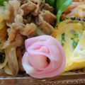 ３びきの子ぶたのまま's cooksnap of when they made ✿かまぼこでお花　ＤＸ✿.